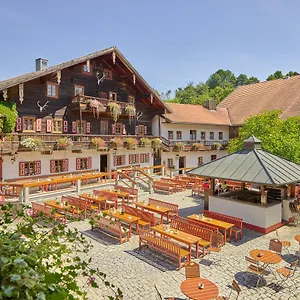 Gutshof Uttlau Hotel